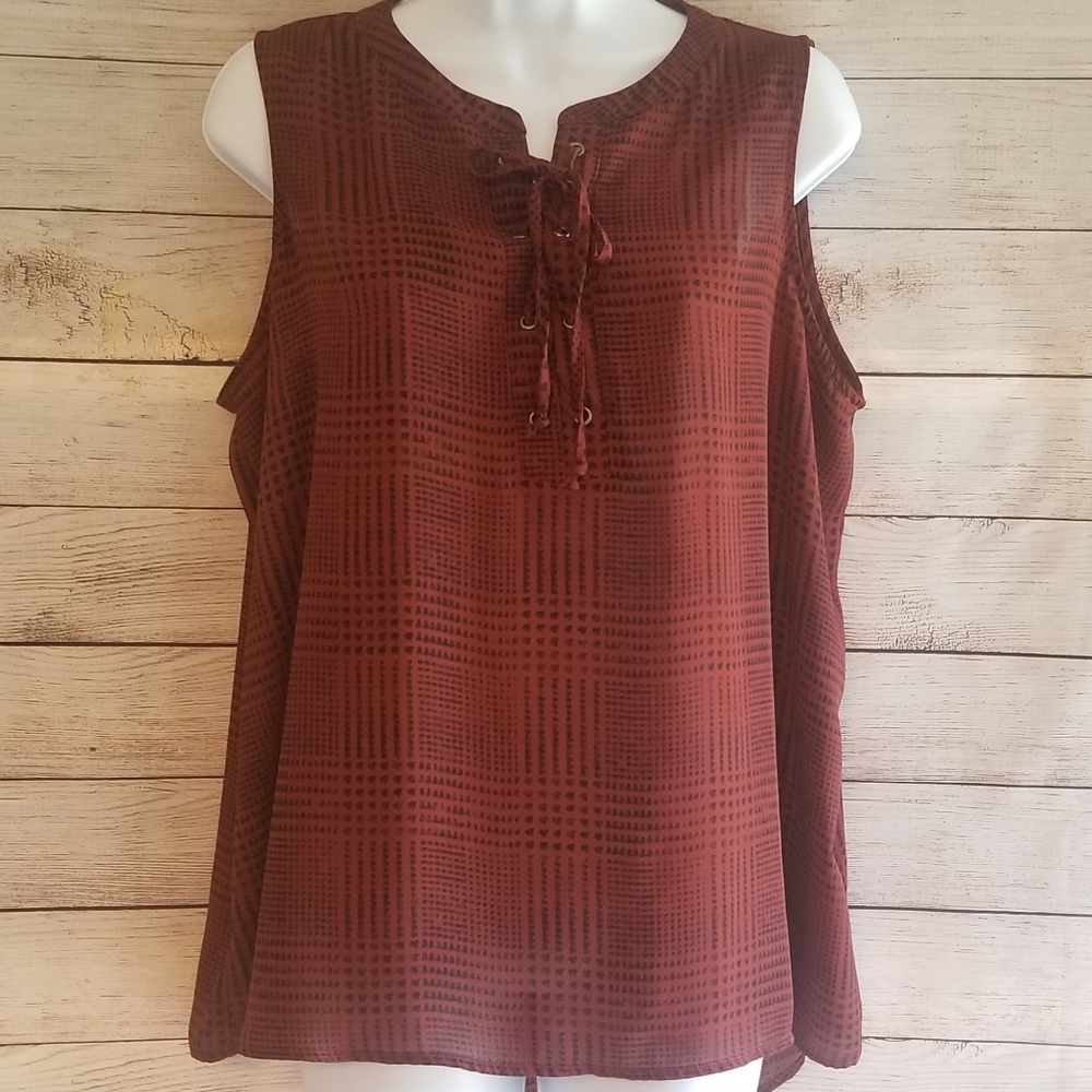 APT 9 Maroon/Black